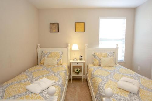 Spring Break Pool Home near Disney with Resort Access