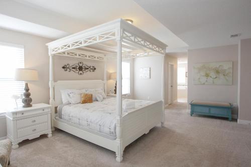 Spring Break Pool Home near Disney with Resort Access