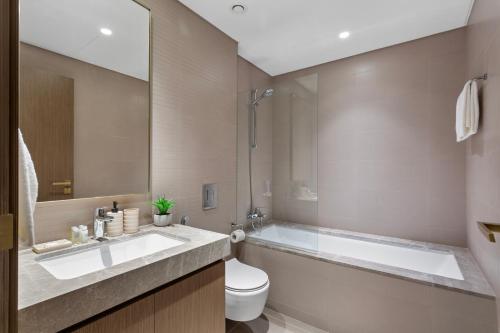 Seaview Living 2 Bedroom - Grand Bleu by Elie Saab, Dubai (Foto 10)
