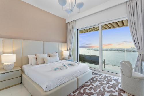 Seaview Living 2 Bedroom - Grand Bleu by Elie Saab, Dubai (Foto 3)