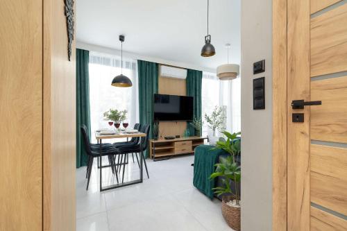ザコパネ Prestizowe Goralskie Apartamenty w Sercu Zakopanego & Parking by Noclegi Renters 4つ星 ゲストハウス ロビー