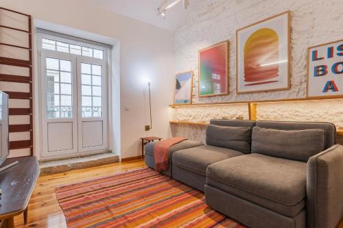 Bright & Central Loft by LovelyStay, Лиссабон