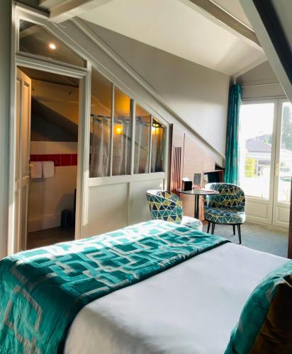 room detail thumbnail 0