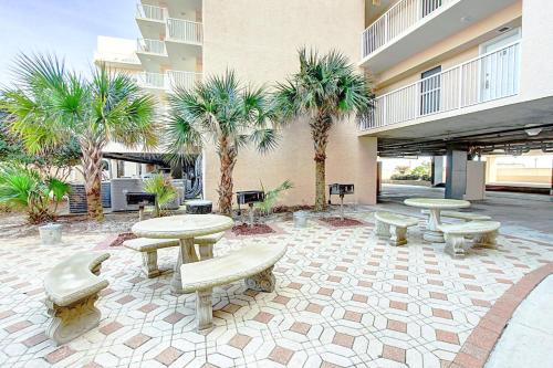 Islander Beach Resort 305 by RealJoy Vacations - image 10