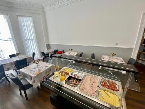Food and beverages, Ravna Gora in Notting Hill