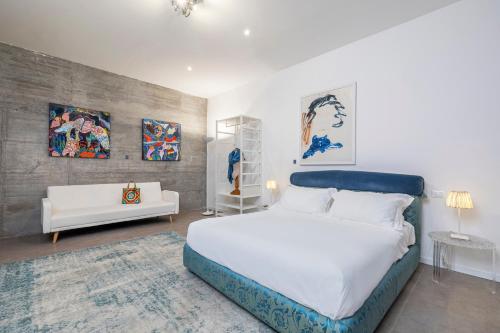 Standard Double Room image 10