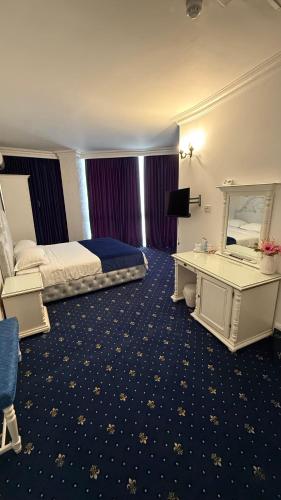 Double Room with Spa Bath