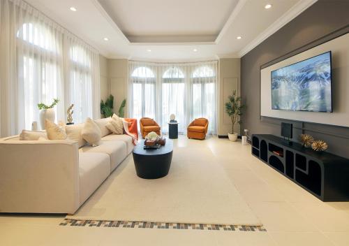 Cozy 4BR Maid Villa at Canal Cove Palm Jumeirah, Dubaj (zdjęcie 8)