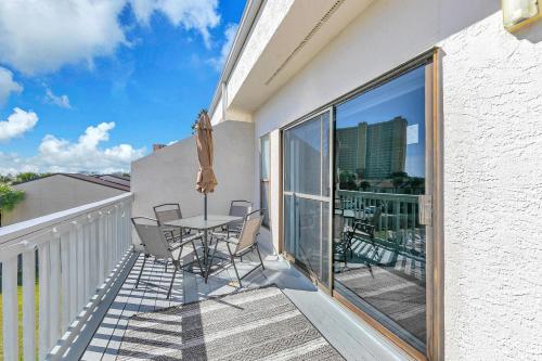 Endless Summer F11 by RealJoy Vacations - main image