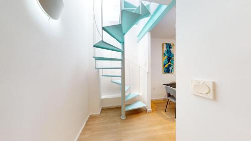 Penthouse two Bedroom Apartment with private Terrace image 10