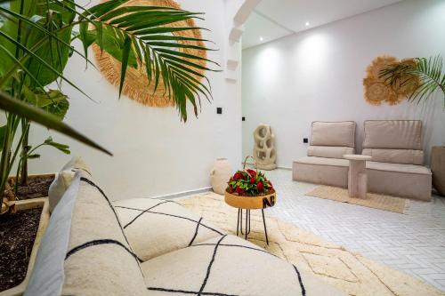 Deluxe Suite image 6