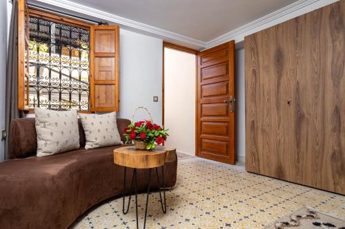 Deluxe Double Room image 2