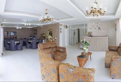 Lobby, RedDoorz @ PWL Exclusive Resort Cebu in Danao City