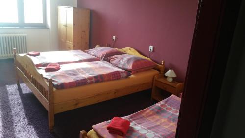 Triple Room with Double Bed and Shower