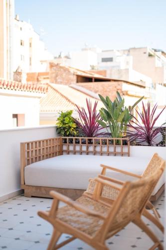 Emerald Hotel Athens - Tap to explore photos