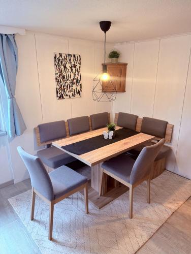 VIEW-Apartment Seefeld and Chill im Zentrum, Netflix & Wlan for free! in Seefeld