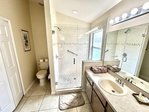 EP1015SEL - 4 bedrooms pool home on a lake EP1015SEL - 4 bedrooms pool home on a lake