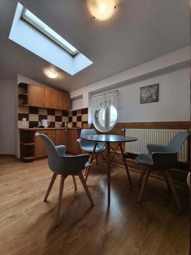 Pokoje Gościnne i Apartamenty Krupówki 19, Zakopane (fotografie 10)