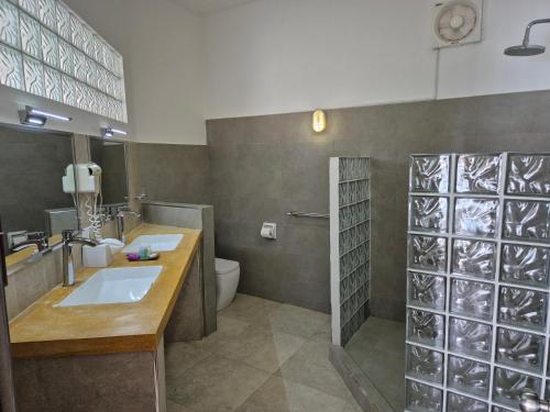 627730182 IMAGINE Villa Hotel