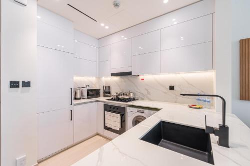Smart living I High speed wi-fi I City view - image 12
