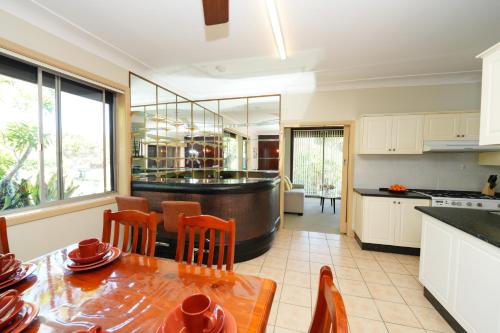 3BR Home with Pool Near Shops, M5 & Train Stations