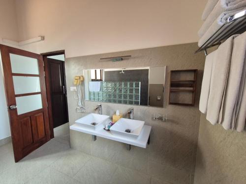 627734132 IMAGINE Villa Hotel