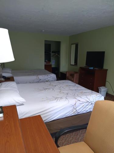 Americana Inn - Henderson - image 10