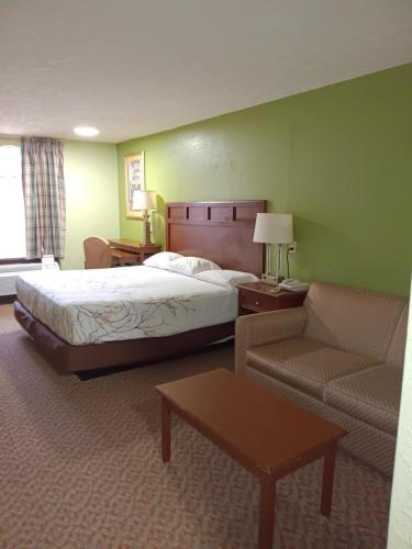 Americana Inn - Henderson - image 2