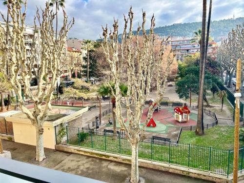 Brand new flat with terrace and parc view, Nizza (Foto 8)