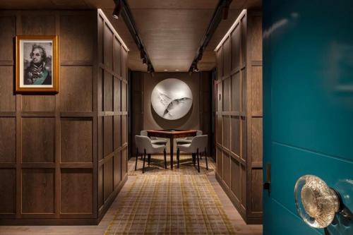 The Londoner - image 14