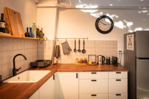 דזרט טיים דירה עם בריכה ברובע דרכי הבשמים in Mitzpe Ramon