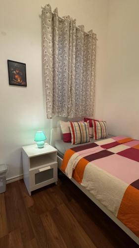 Home Vibes Room Type - Economy Double Room