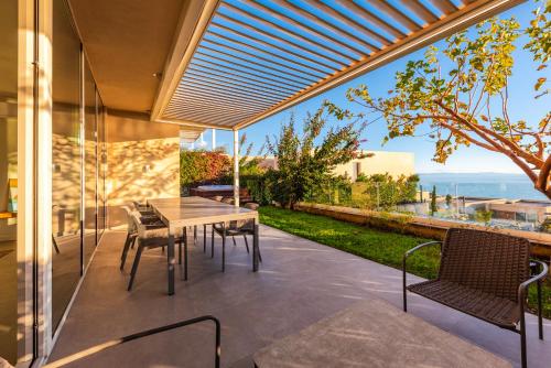 Three-Bedroom Villa image 5