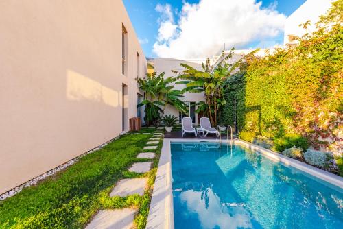 Three-Bedroom Villa image 4