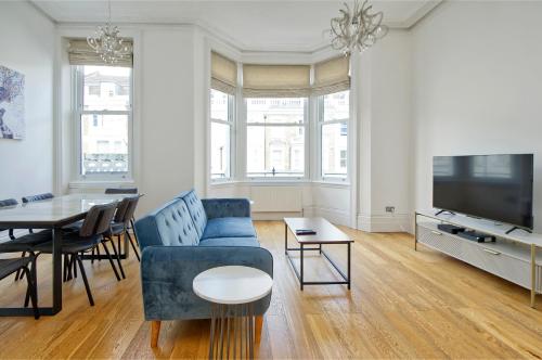 Veeve - The Chelsea Retreat - image 2