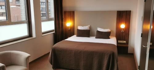 Hotel La Reine - image 3