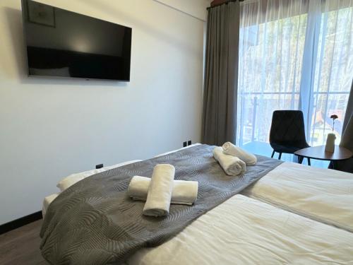1 double bed