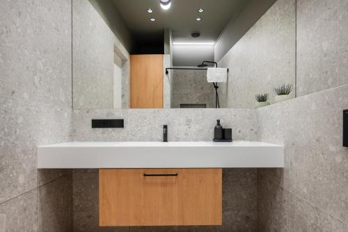 Apartment image 9