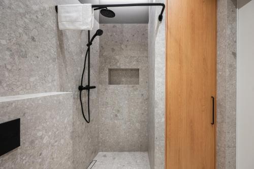 Apartment image 6