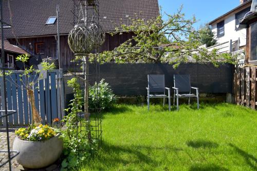 Kert, Ferienwohnung Bärbel (Ferienwohnung Barbel) in Suhl