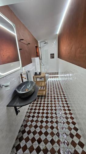 Villa Virginia Hotel – Voutyro, AL