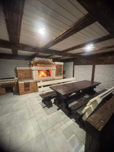 Кольорові подорожі 2 in 斯拉夫西克