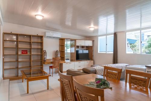 Grand F4, Papeete Frant de Mer TEAVA in Papeete