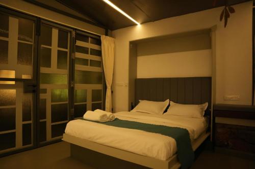 Malhar - Your Home Beneath The Clouds in Muthanga