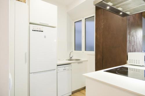 Ganganell Centre. Apartamento con Patio in Besalu