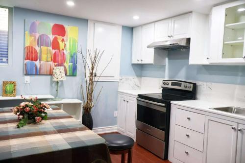 Ivy Den in 奧克維爾