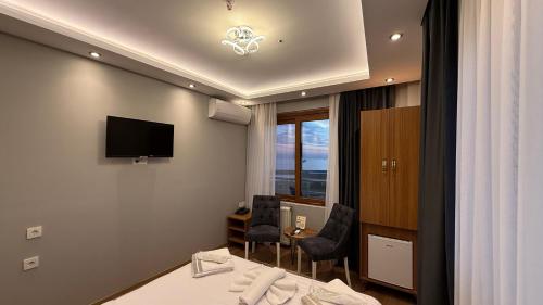 Deluxe Double Room with Sea View image 10