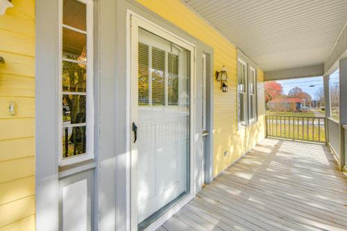 Walk to Riverfront Park Updated Home in Columbus! in 哥倫布市中心