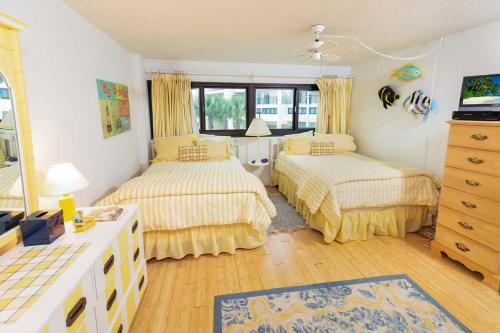 Sandpiper A1E OV 3BR3BA wKitchen & Balcony - image 10