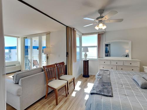 Estero Beach & Tennis 1204A 1 Bedroom Heated Pool Sleeps 4 Elevator - image 12
